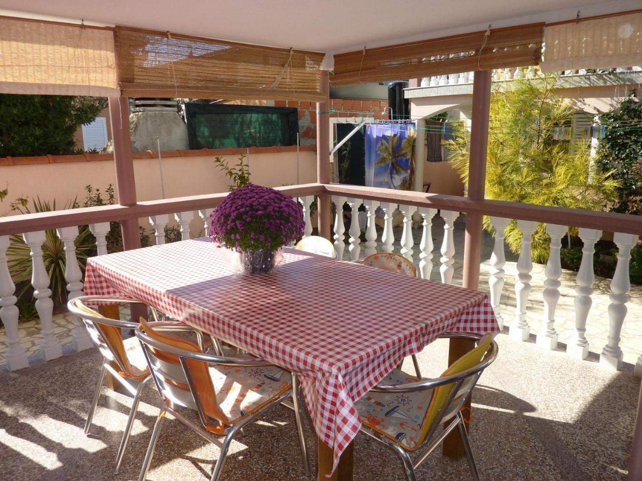 Queen Beach Apartments - Private Pool - Sabunike III Privlaka  Dış mekan fotoğraf